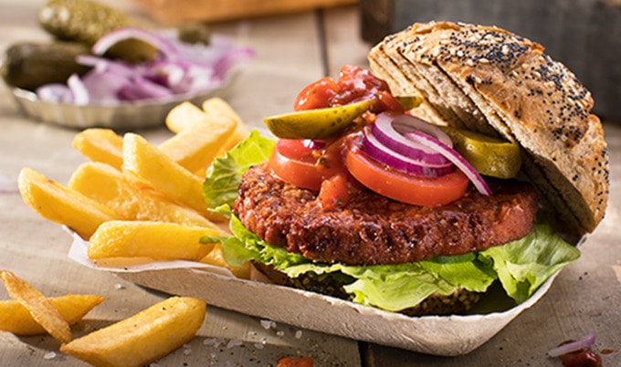 VegNews.ViveraVeggieQuarterPounderBurger