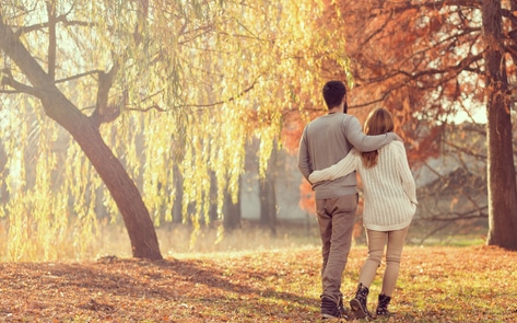 9 Vegan Fall Date Ideas to Start Off Cuffing Season