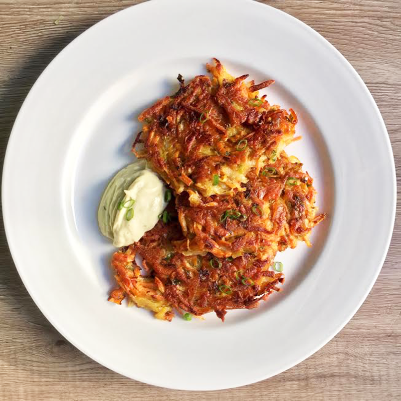VegNews.MortandBettysJewishDeli