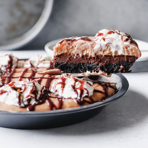 Creamy Chocolate-Almond Butter Pudding Pie