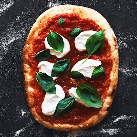 VegNews.DoubleZeroPizzaMatthewKenney