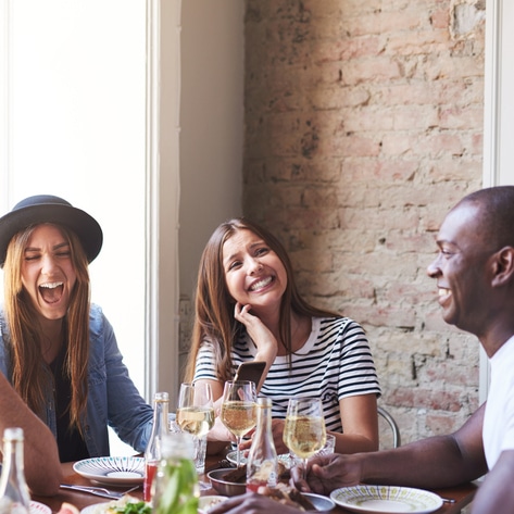 The Ultimate Guide to Hosting an Unforgettable Vegan Friendsgiving 