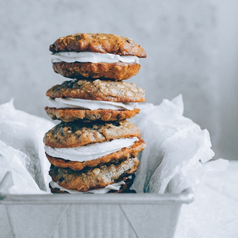 Holiday Oatmeal Cream Pies