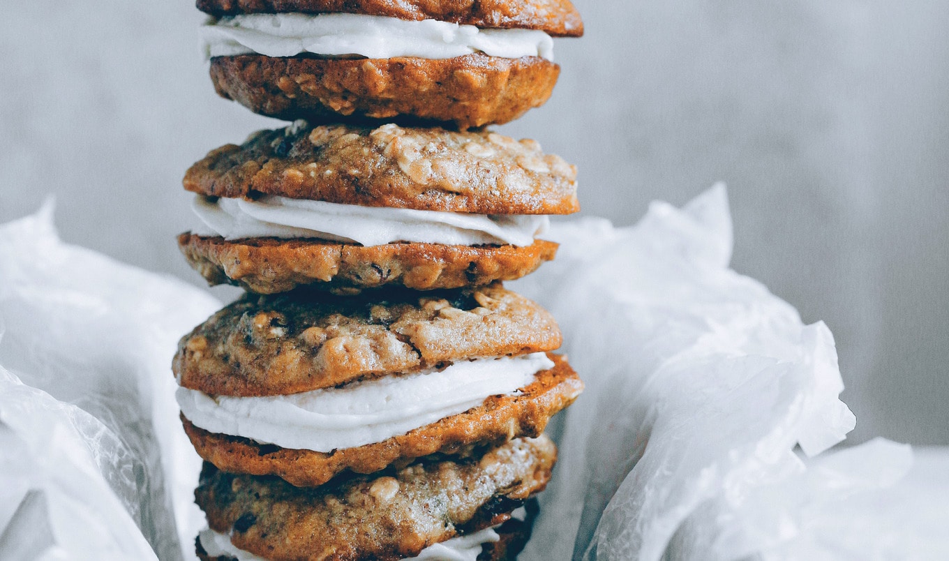 Holiday Oatmeal Cream Pies