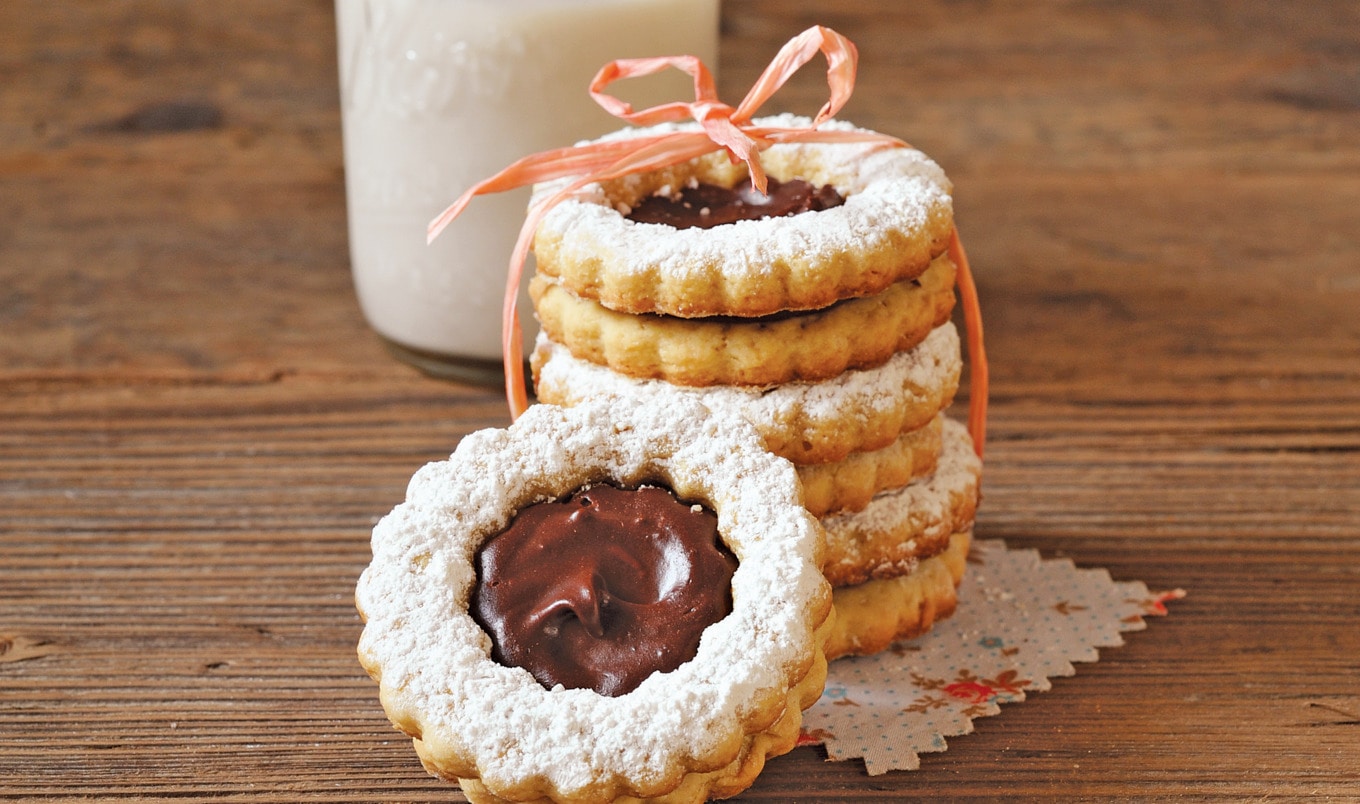 Vegan Orange Chocolate Linzer Cookies