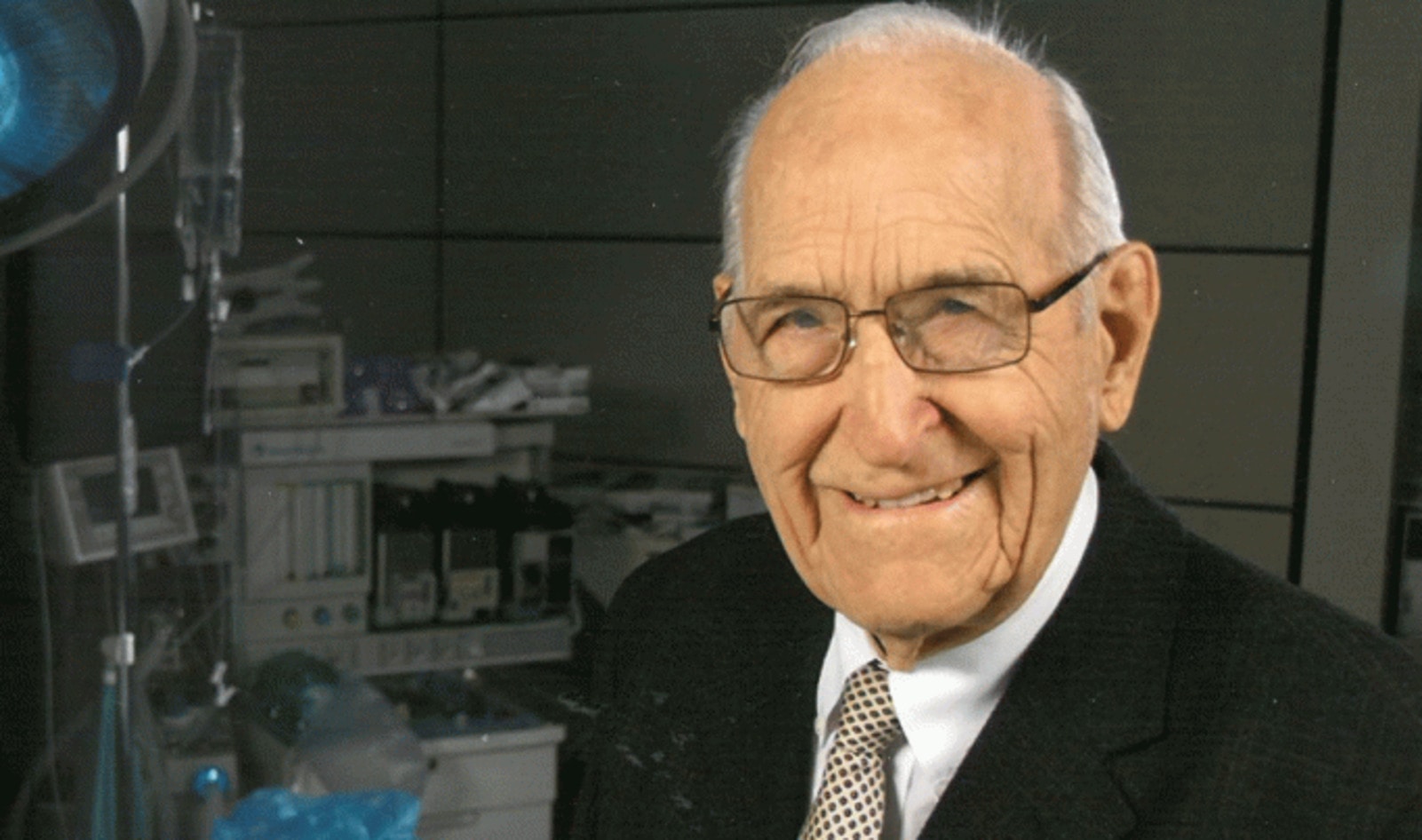 Beloved Vegan Surgeon Dies at 104 Years Old