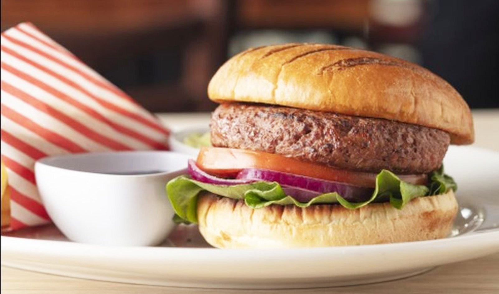 TGI Friday’s Debuts Vegan “Bleeding” Burger Across UK