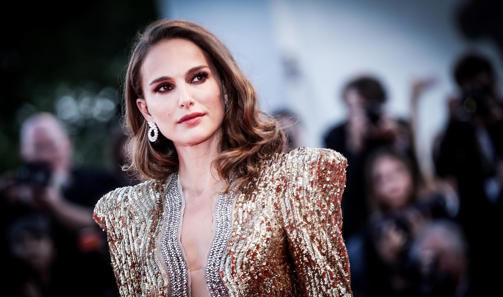 Natalie Portman Wears All-Vegan Wardrobe in New Film <i>Vox Lux</i>
