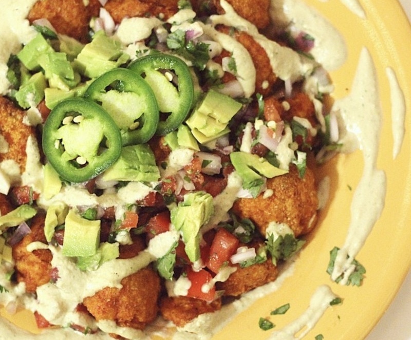 VegNews.cauliflowernachos 
