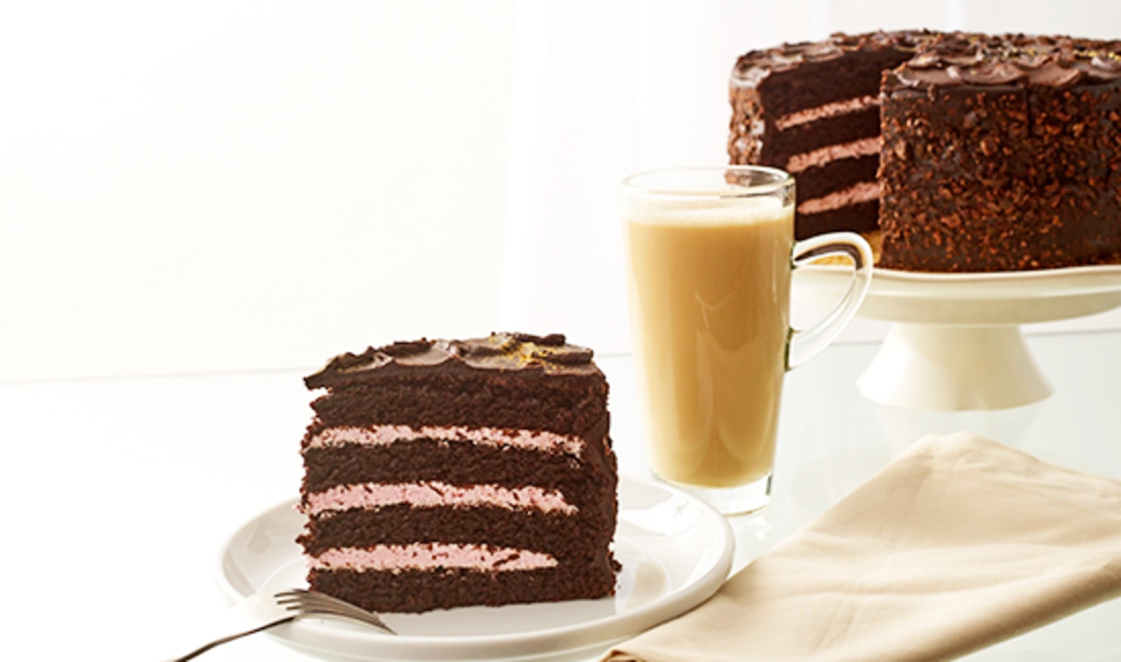 Starbucks Adds Vegan Chocolate Cake to Philippines Locations