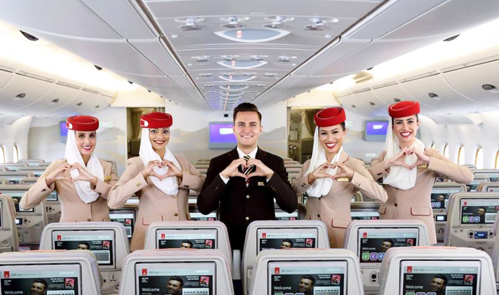 Emirates Airline Serves 20,000 Vegan Meals During Veganuary
