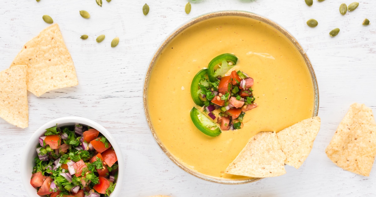 Easy Vegan Fakeout Queso - Vimarsana News