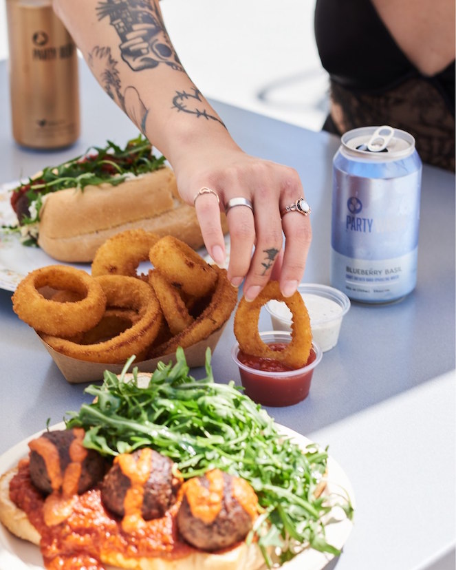 VegNews.PartyBeerCo