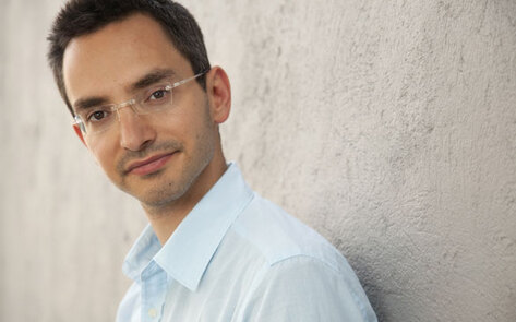 <i>Last Comic Standing</i>'s Myq Kaplan Jokes with VN