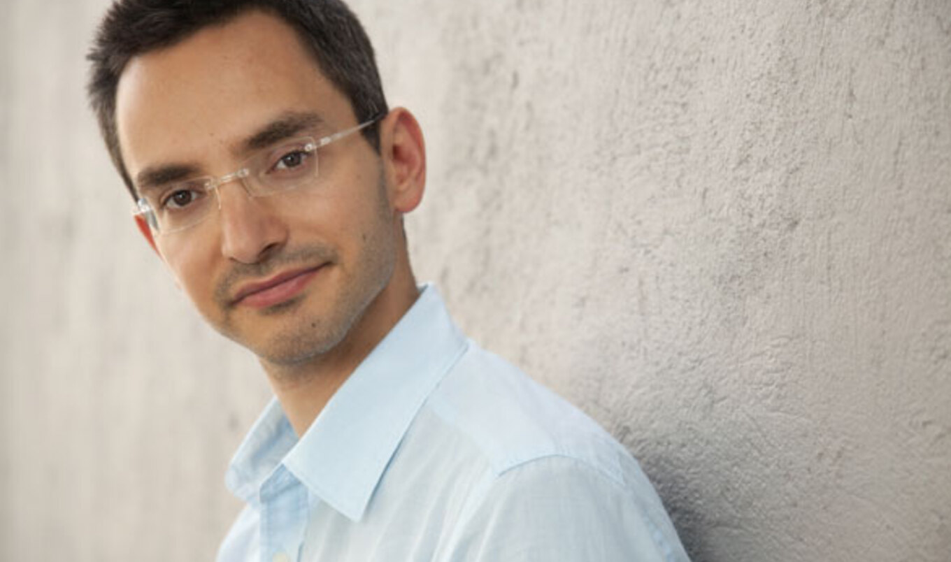 <i>Last Comic Standing</i>'s Myq Kaplan Jokes with VN