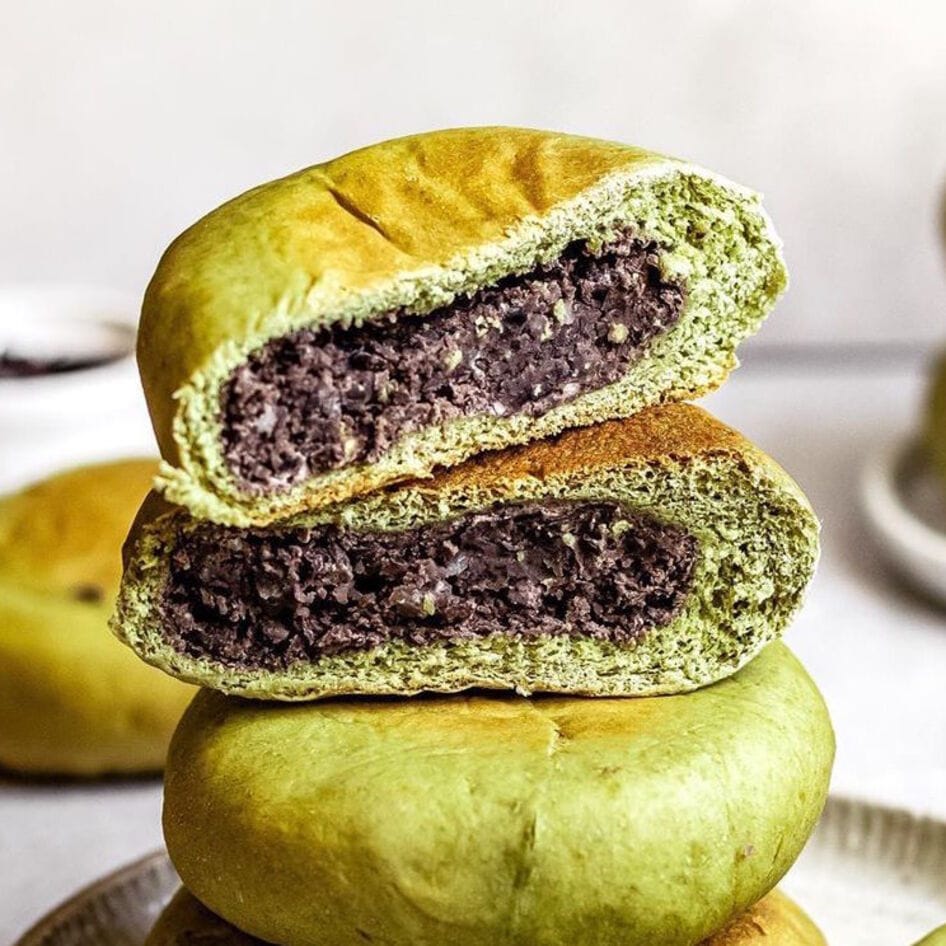 Vegan Pandan Buns With Sweet Bean Filling