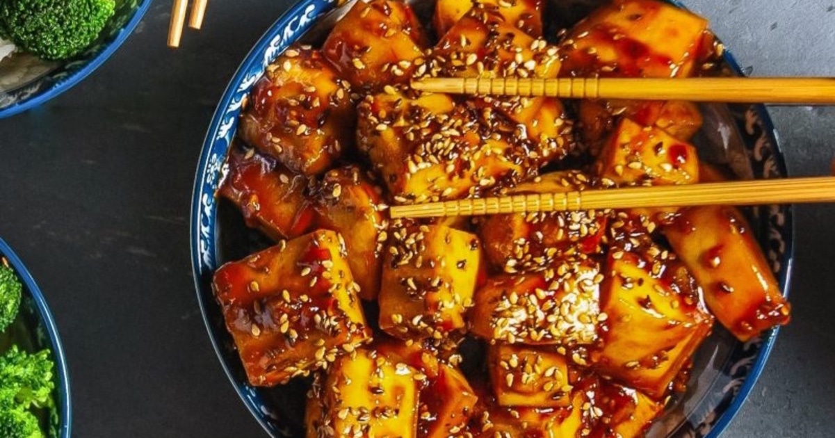 Vegan Sticky Orange Sesame Tofu