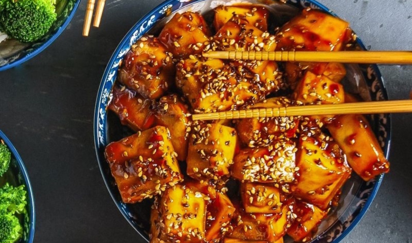 Vegan Sticky Orange Sesame Tofu