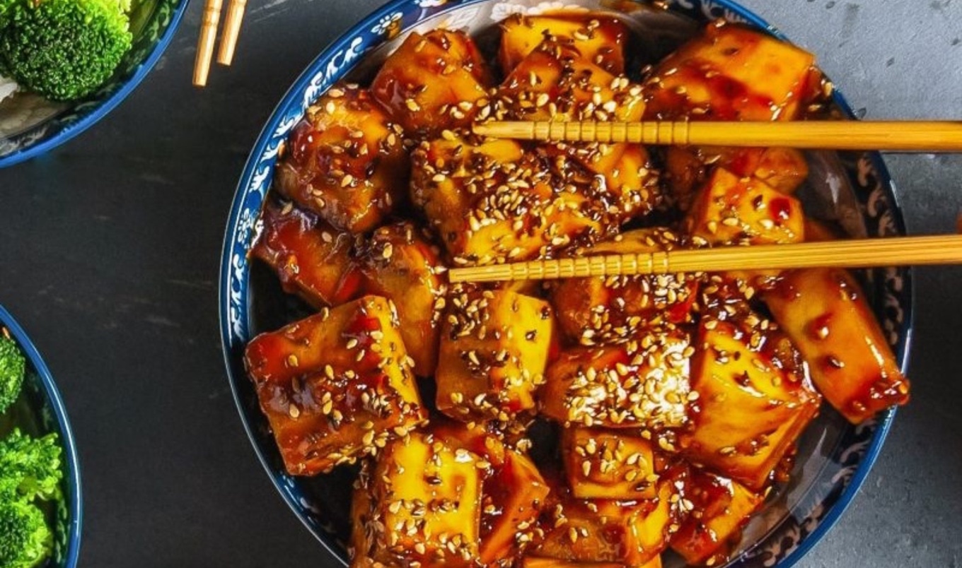 Vegan Sticky Orange Sesame Tofu