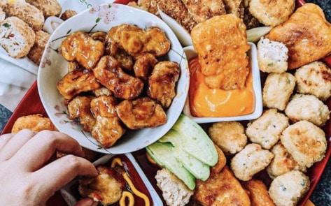 12 Meaty, Cheesy, Vegan Football Snacks to Try for Your Next Game Day&nbsp;