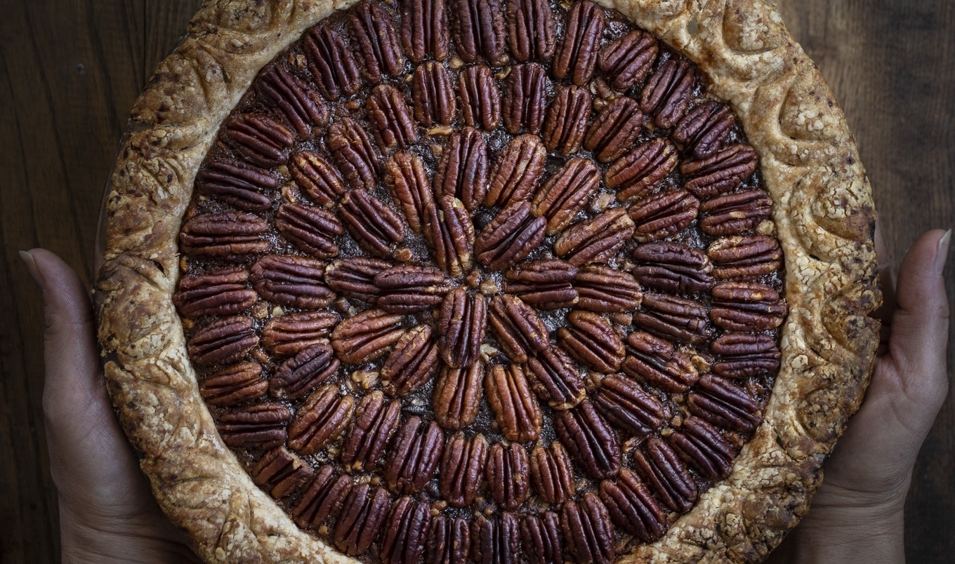 Vegan Sweet Red Bean Pecan Pie&nbsp;