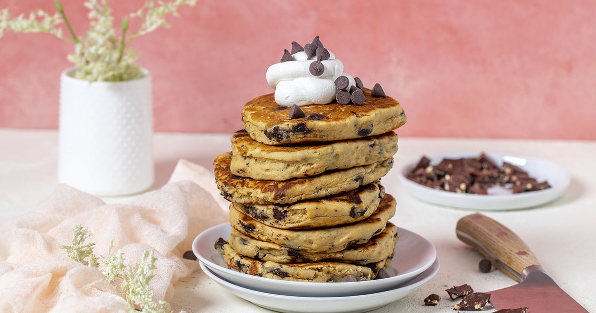 Fluffy Vegan Peanut Butter Chocolate Chip Pancakes