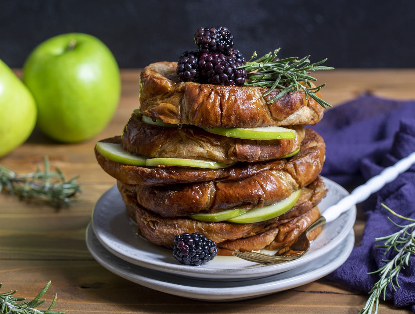 VegNews.AppleBlackberryBriocheFrenchToast