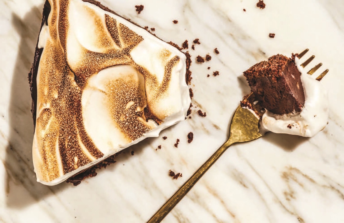 Are Graham Crackers Vegan? Plus, 7 Tasty Dessert Recipes VegNews