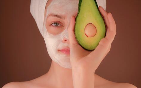 Our Favorite 3-Ingredient Avocado Face Mask for an Instant Pick-Me-Up