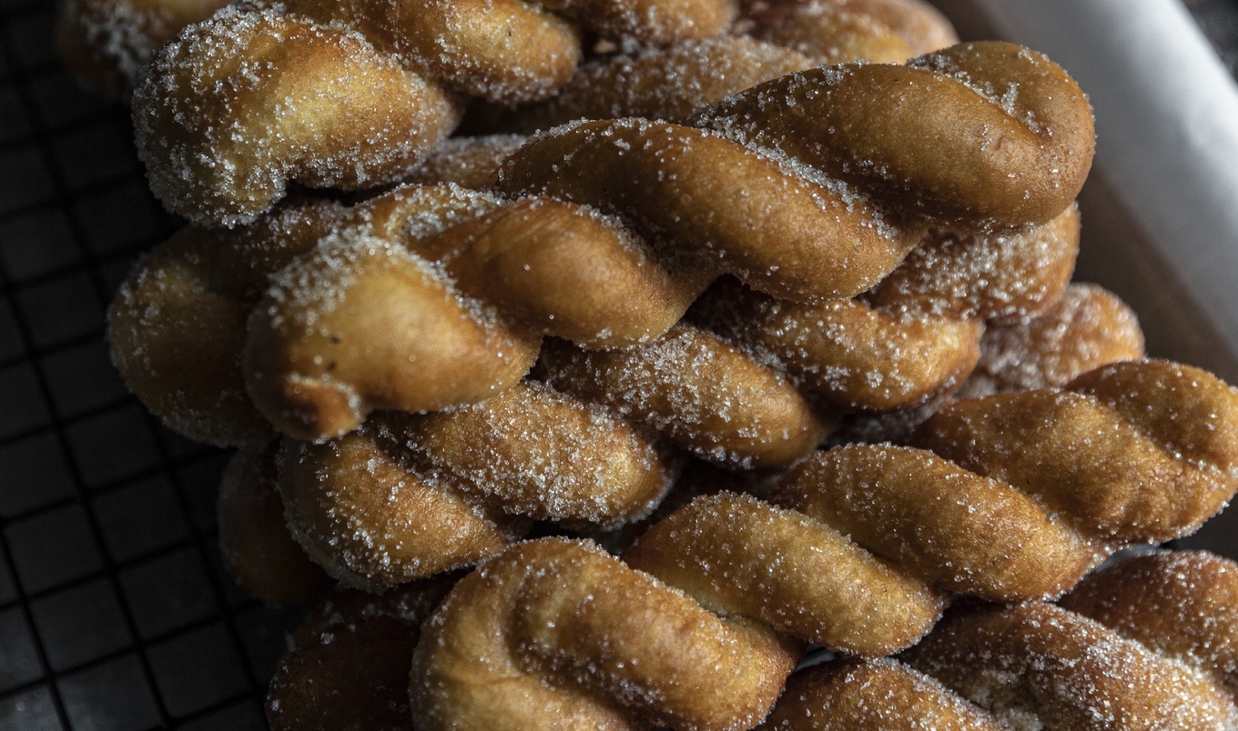 Vegan Korean Kkwabaegi (Twisted Sugar Doughnuts)