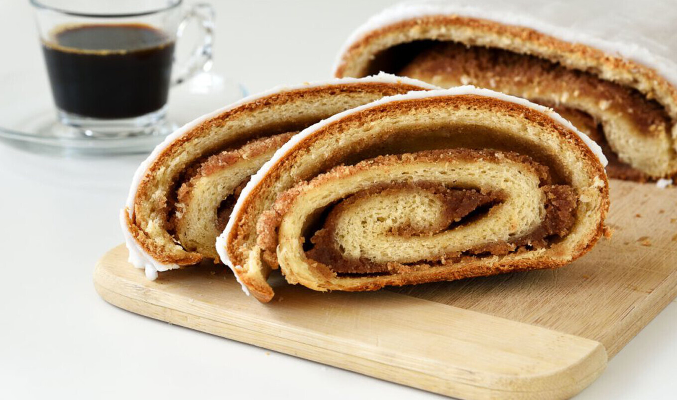 Nutty Cinnamon Pumpkin Iced Vegan Strudel