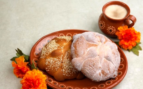 7 Vegan-Friendly Panaderías for Dia de los Muertos 