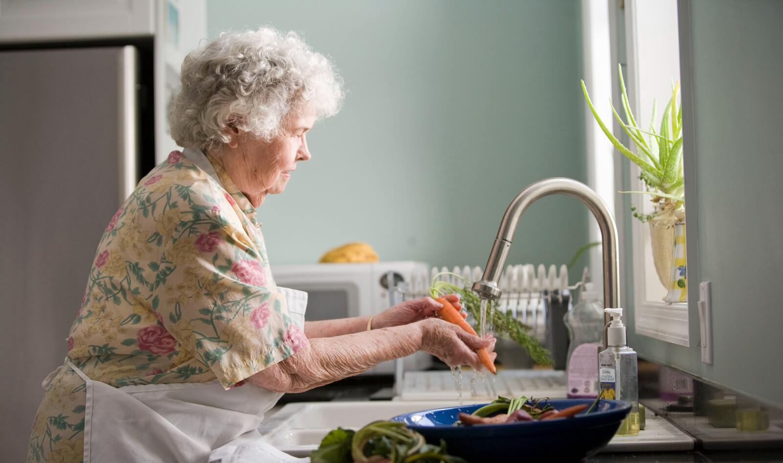 Older Vegans Need 58 Percent Less Medication, Study Finds