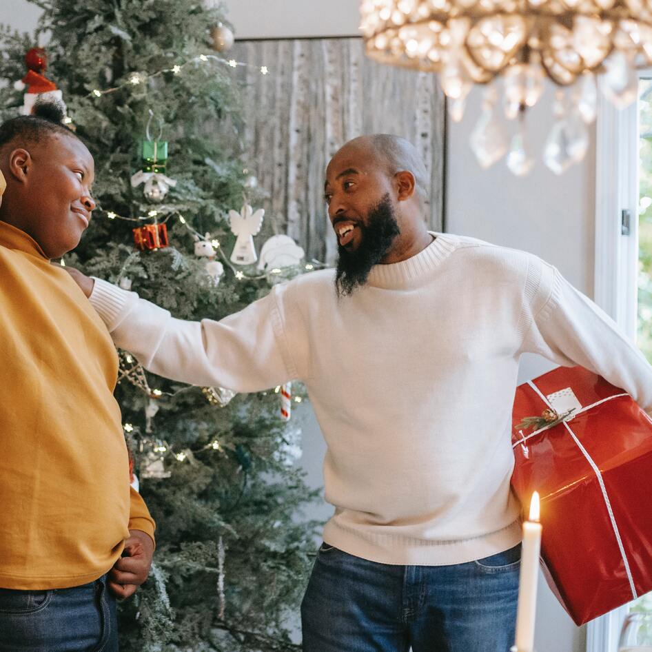 13 Dad-Approved Vegan Christmas Gifts For Men Under $50 
