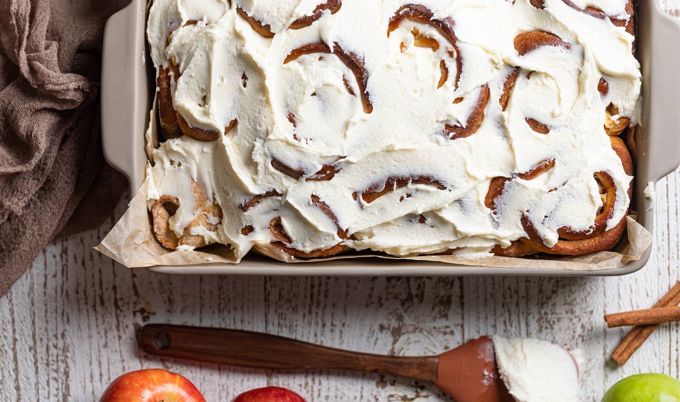 Overnight Vegan Maple Apple Cinnamon Rolls 