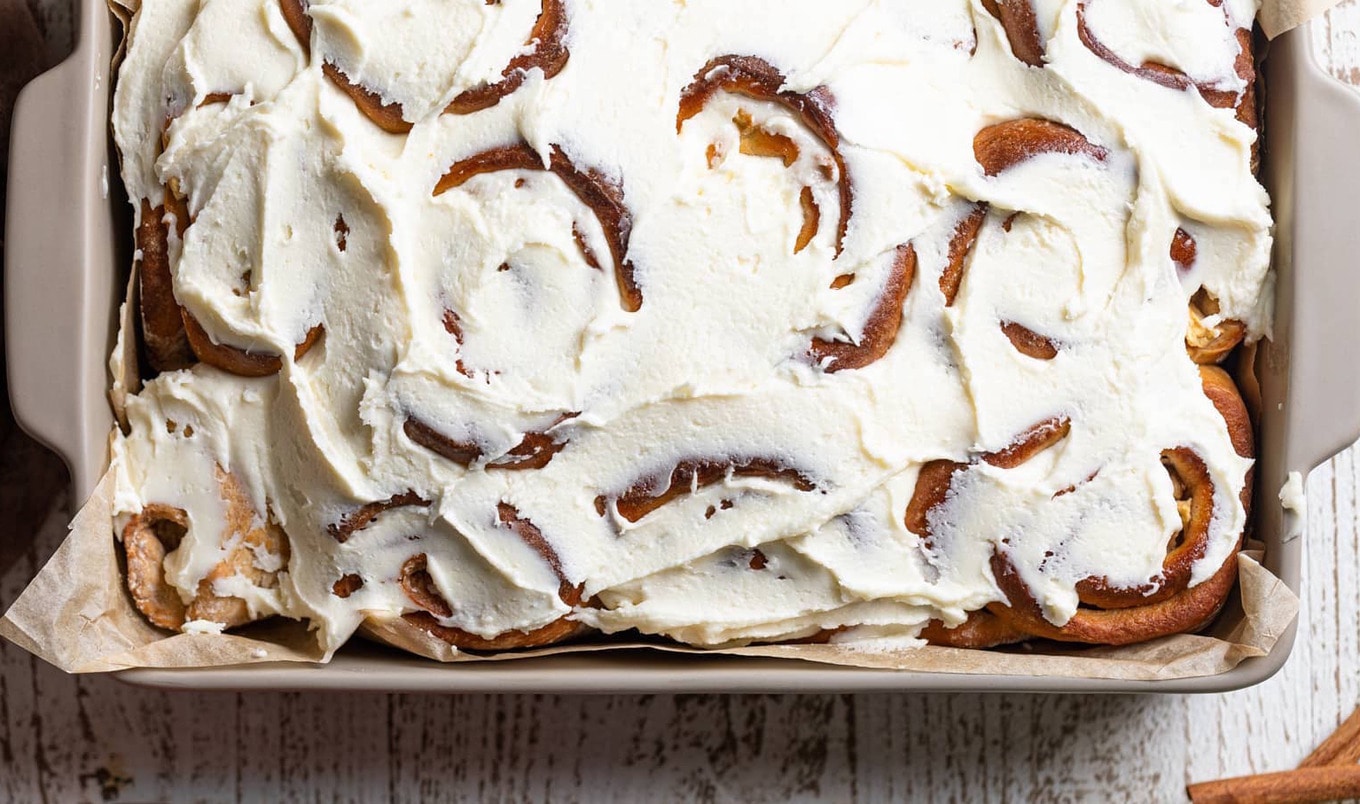 Overnight Vegan Maple Apple Cinnamon Rolls 