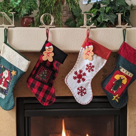 The 15 Best Vegan Stocking Stuffers for Everyone On Your Holiday Gift List 