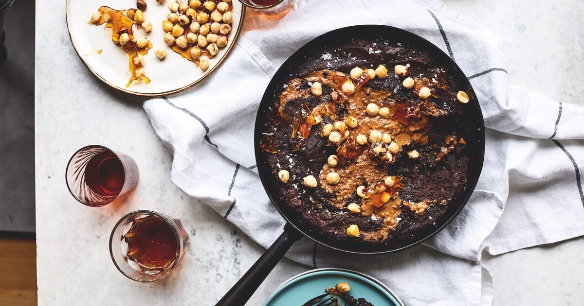 Vegan Gooey Chocolate Frying Pan Biscoff Brownies | VegNews