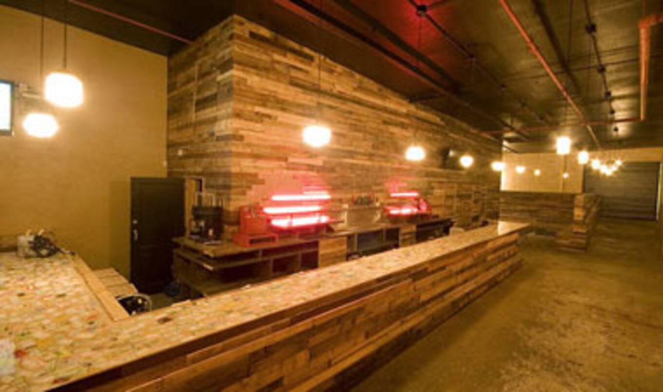 Vegan Bar Opens VegNews