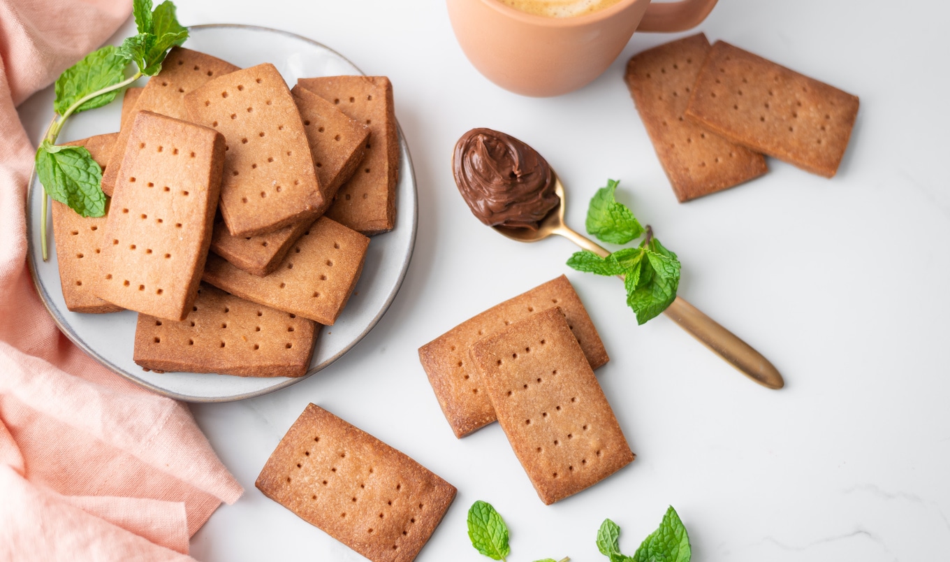 Vegan Peppermint Nutella Shortbread Cookies