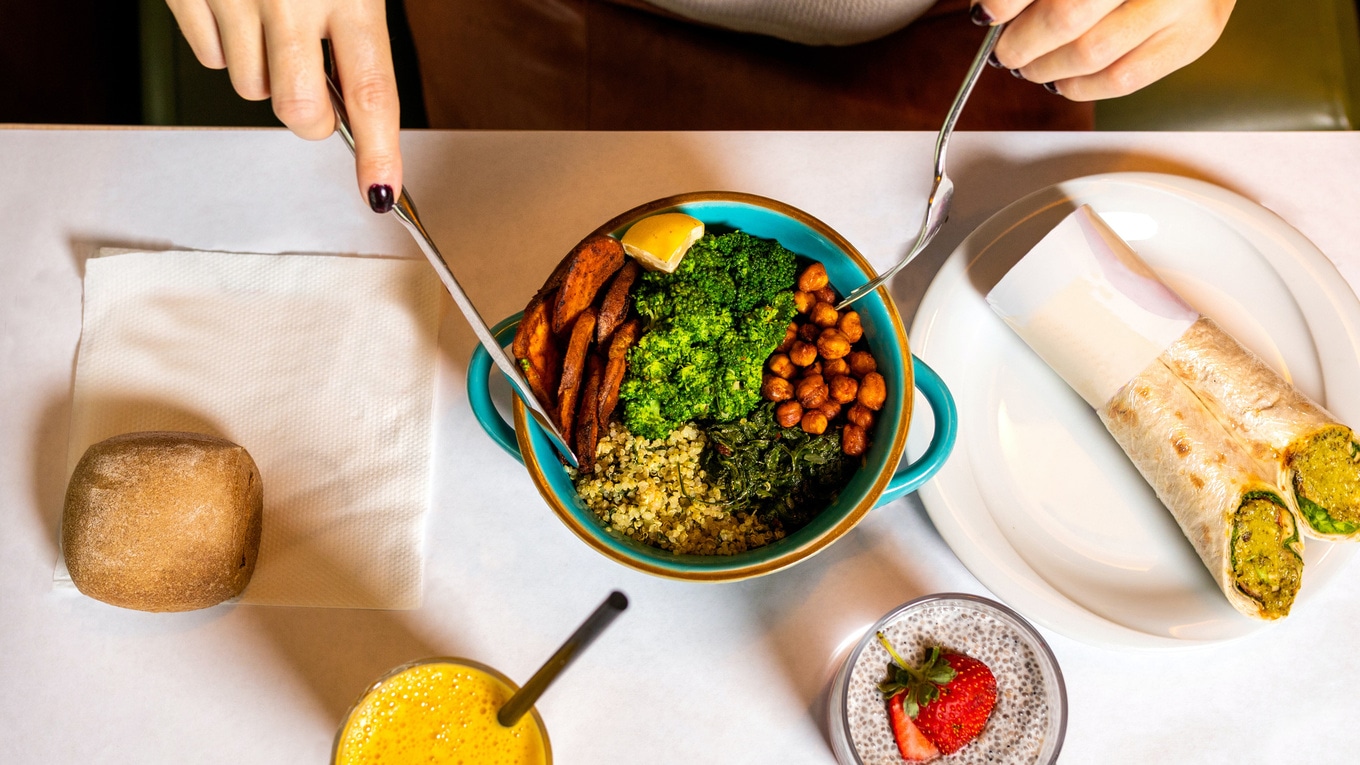 92YearOld Clint Eastwood PlantBased Diet Is Critical for the 92YearOld Clint Eastwood PlantBased Diet Is Critical for the