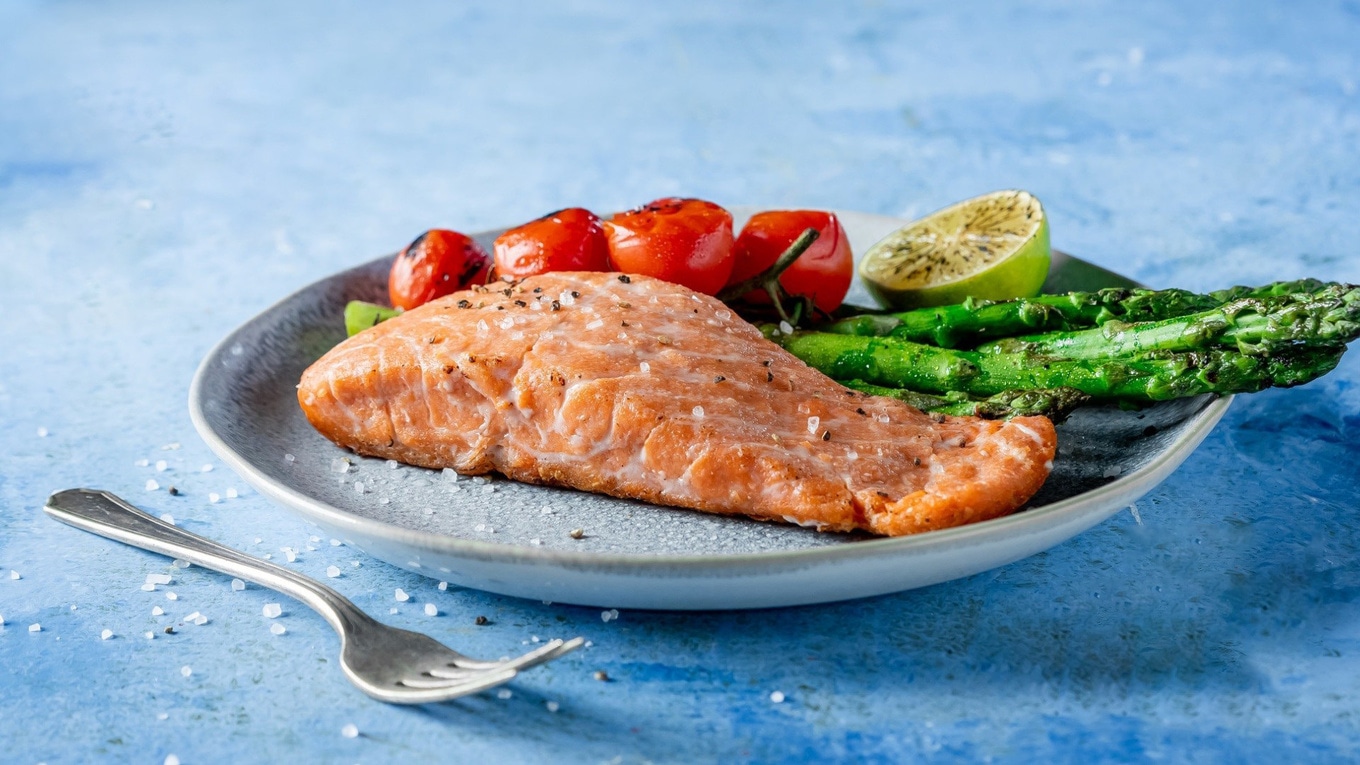 VegNews.PlantishVeganSalmon2