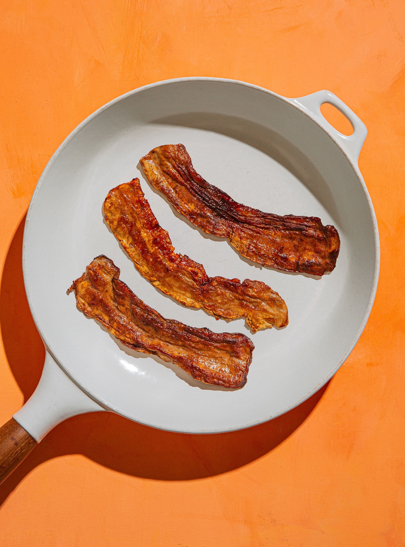 VegNews.AtlastVeganBacon3