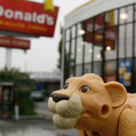 SF Bans Happy Meal Toys