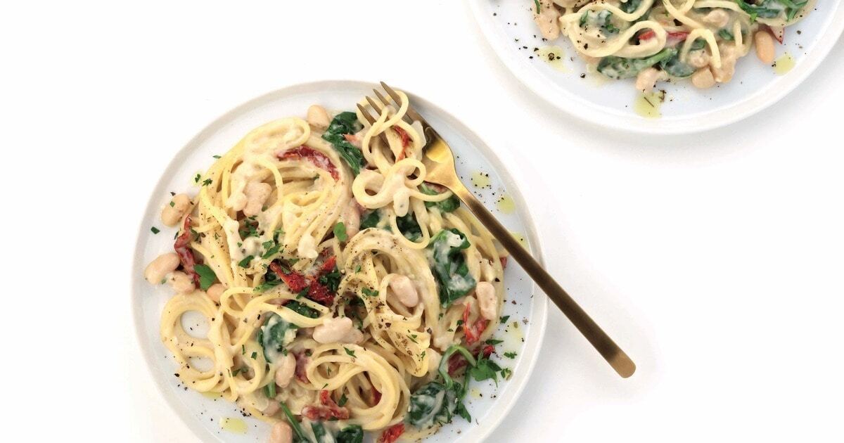 Garlicky Tuscan Bean Pasta With Sun-Dried Tomatoes | VegNews