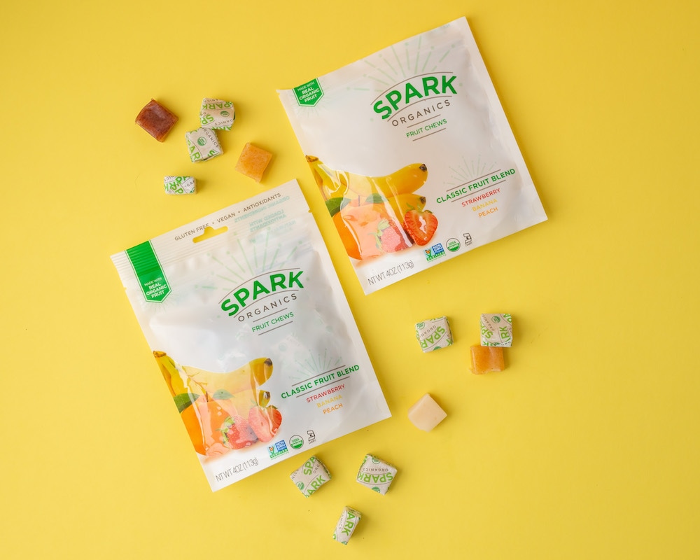 VegNews_HiveBox-36.SparkOrganicsFruitChews