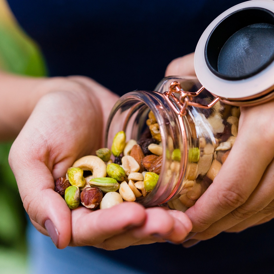Are Vegan Snacks Better than Pills for Lowering Cholesterol? This Study Looks Promising.