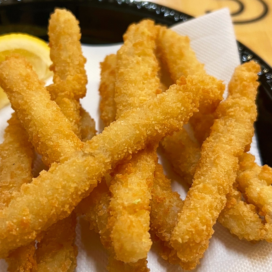 These Fish-Free Calamari Fries Mimic Seafood Through the Power of Fermentation