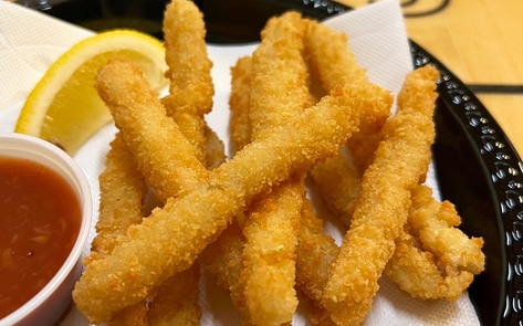 These Fish-Free Calamari Fries Mimic Seafood Through the Power of Fermentation