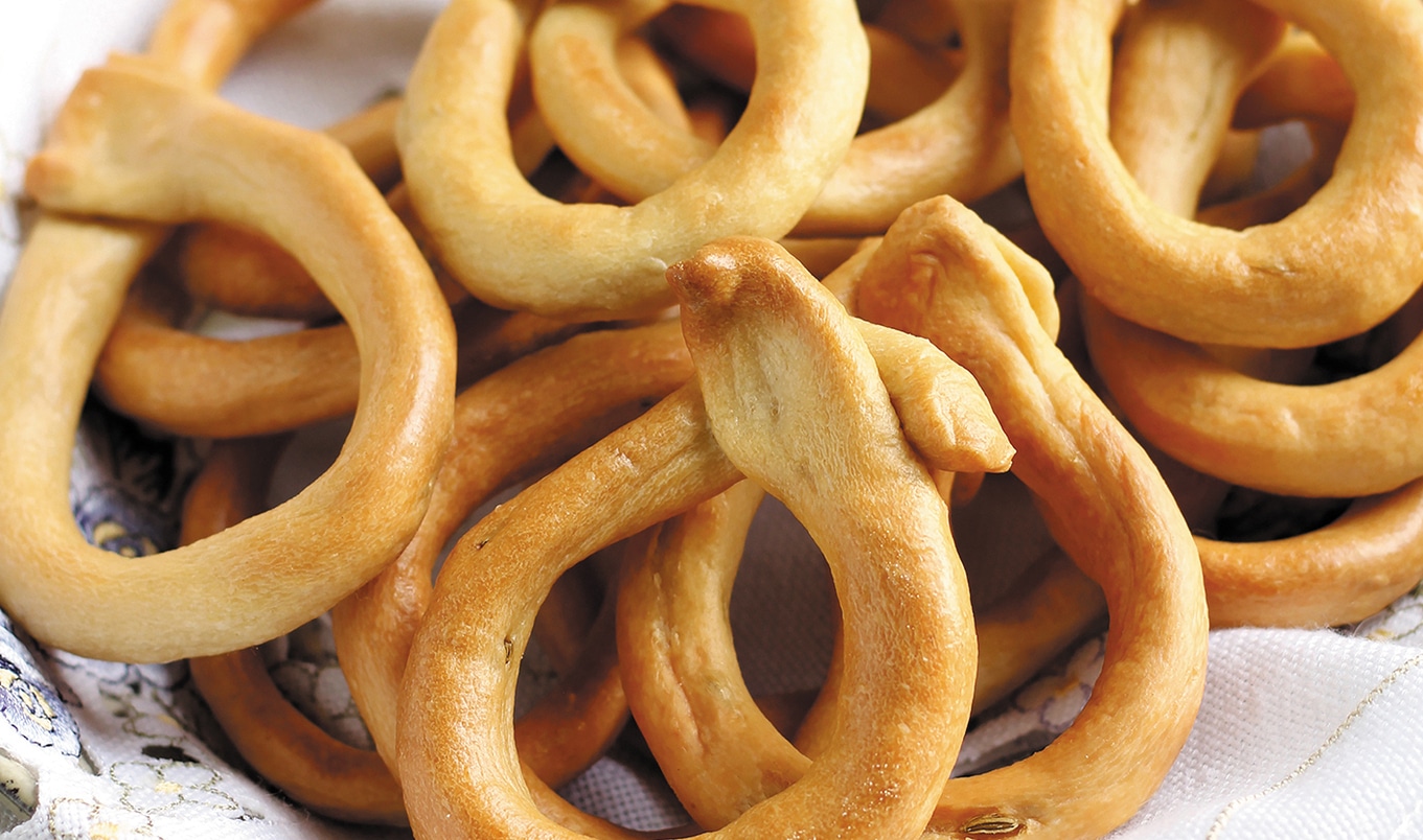 Homemade Italian Taralli (Ring-Shaped Breadsticks) With Fennel